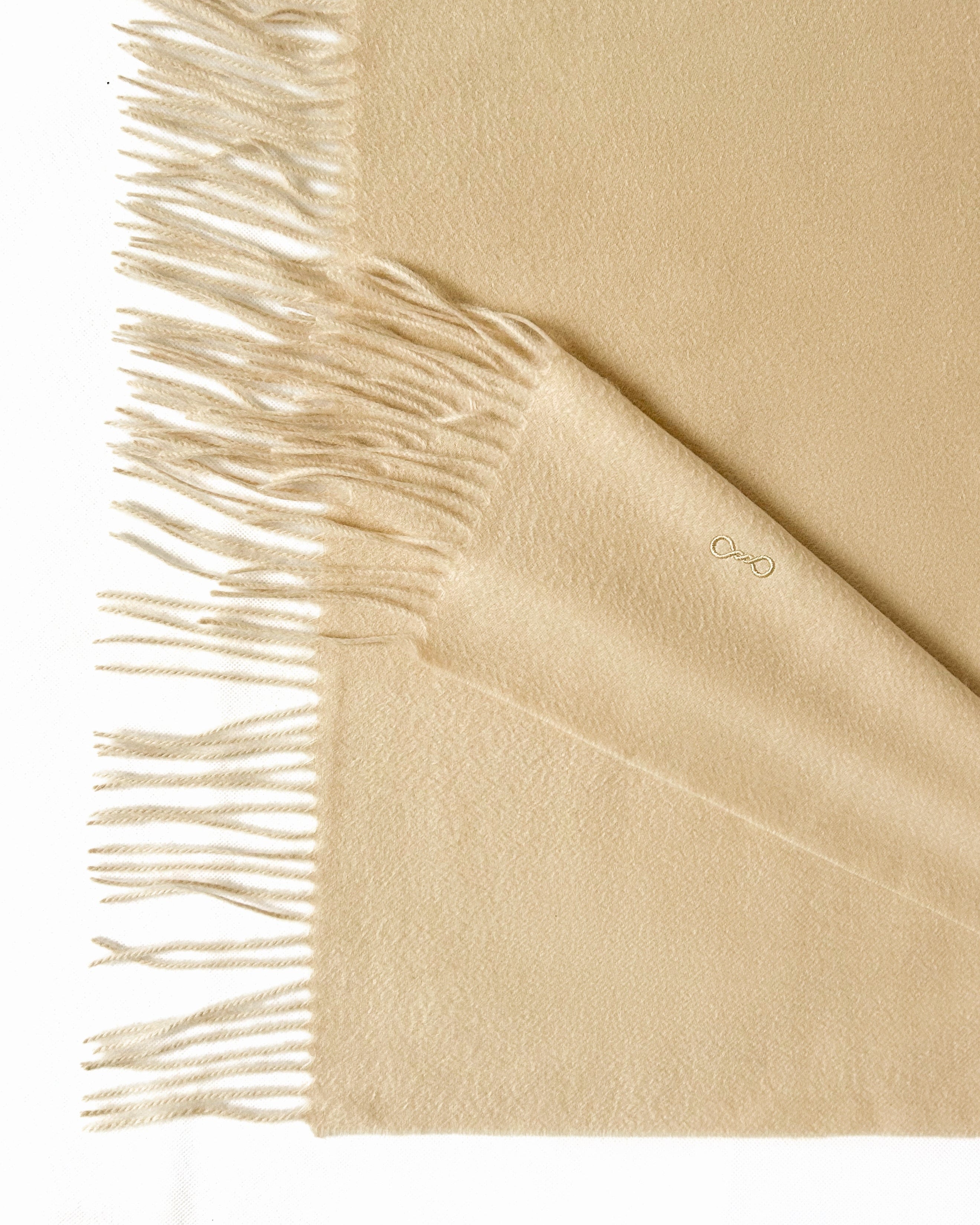 #color_timeless beige